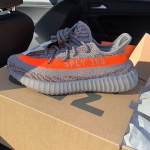 Brand new never worn Yeezy 350